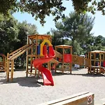 Mobile Nensi Two Bedroom Holiday home *