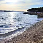 Holiday home Mobile Nensi Two Bedroom Biograd Na Moru