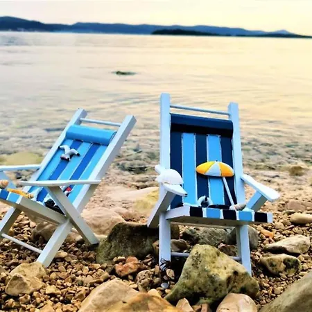 Mobile Nensi Two Bedroom Nyaraló *